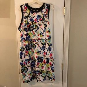 Nicole Miller fitted Sleeveless floral print size XL